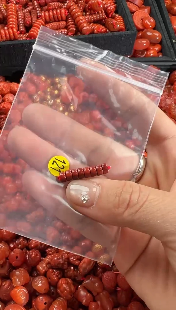 【闪购商品】南红玛瑙颈饰未镶嵌2