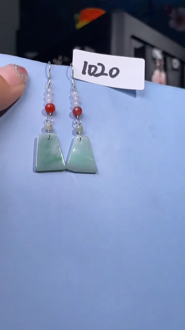 未镶嵌翡翠耳饰喜欢拍