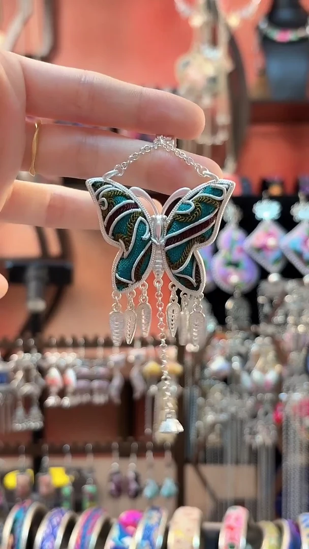 织绣 云织谣民族风精美饰品   127