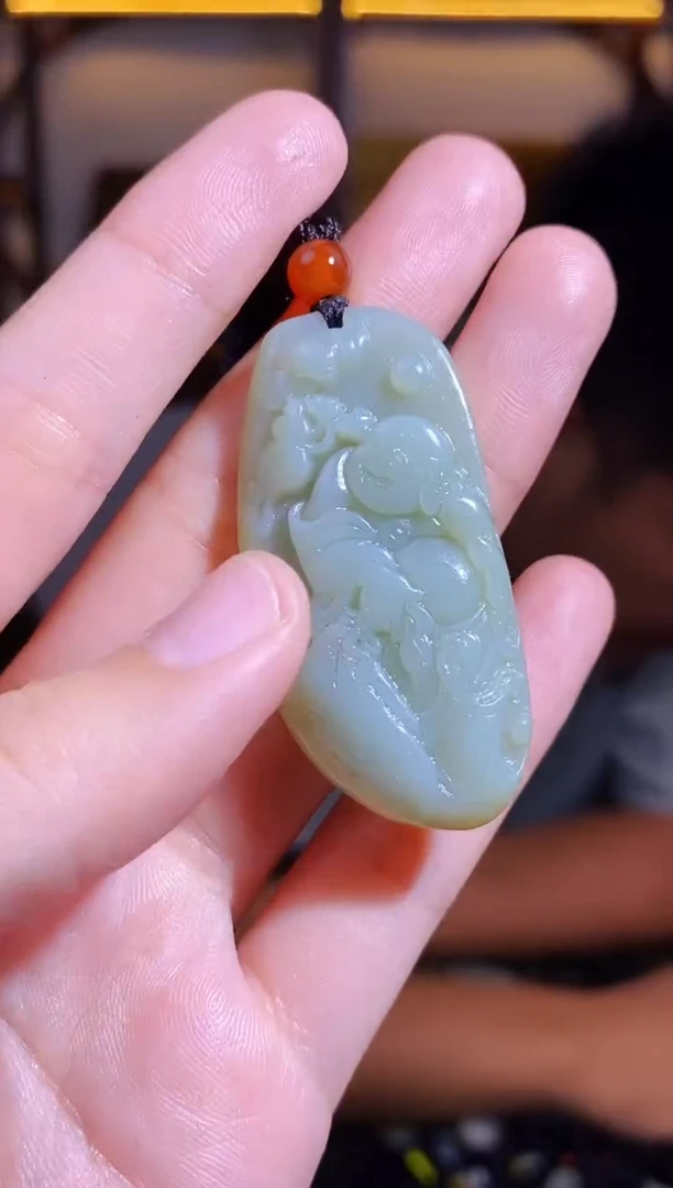 颈饰未镶嵌和田玉1