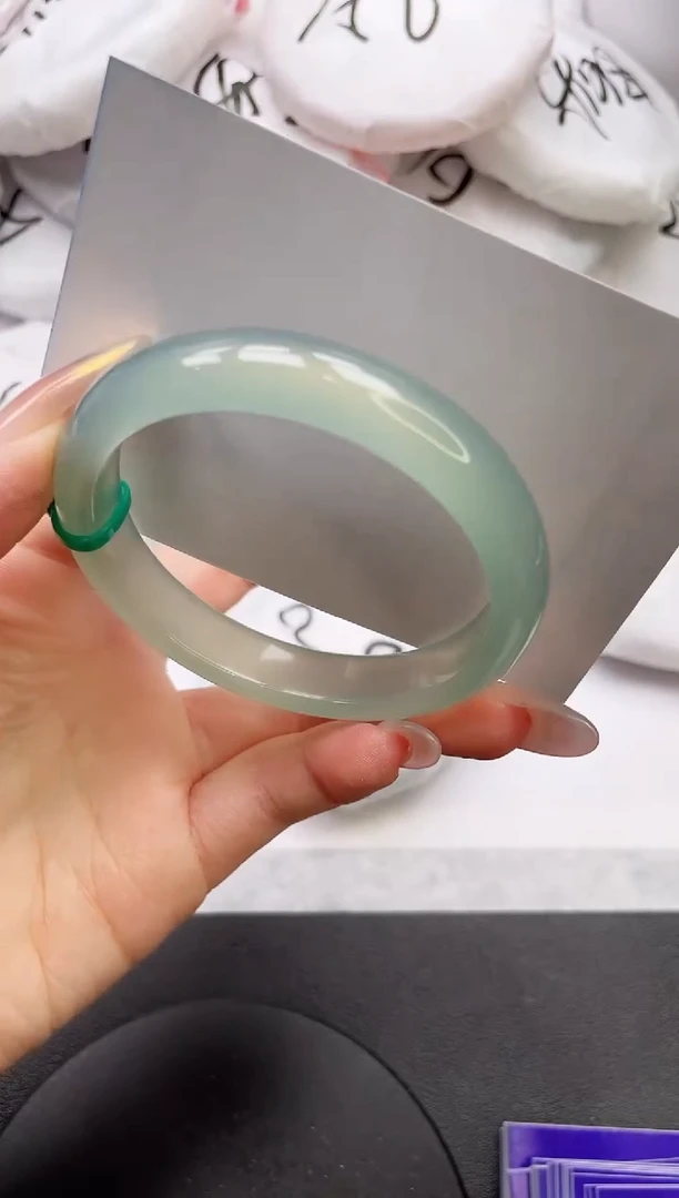 【闪购商品】石英质玉手镯未镶嵌19L260-54