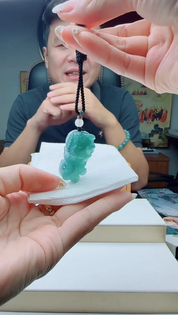 颈饰未镶嵌翡翠多样性发其一