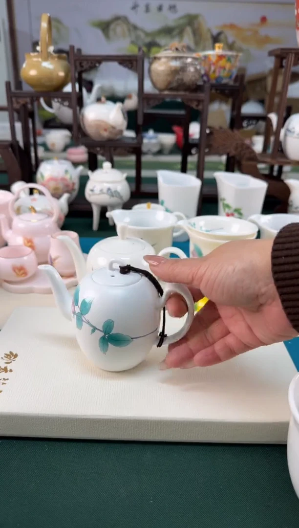 【闪购商品】瓷器 ······.......