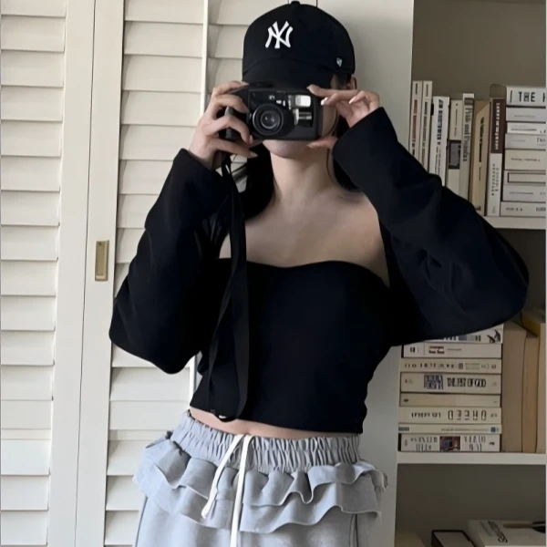 Baie.38 韩国代购 A250210907 纯色吊带针织外套套装 245