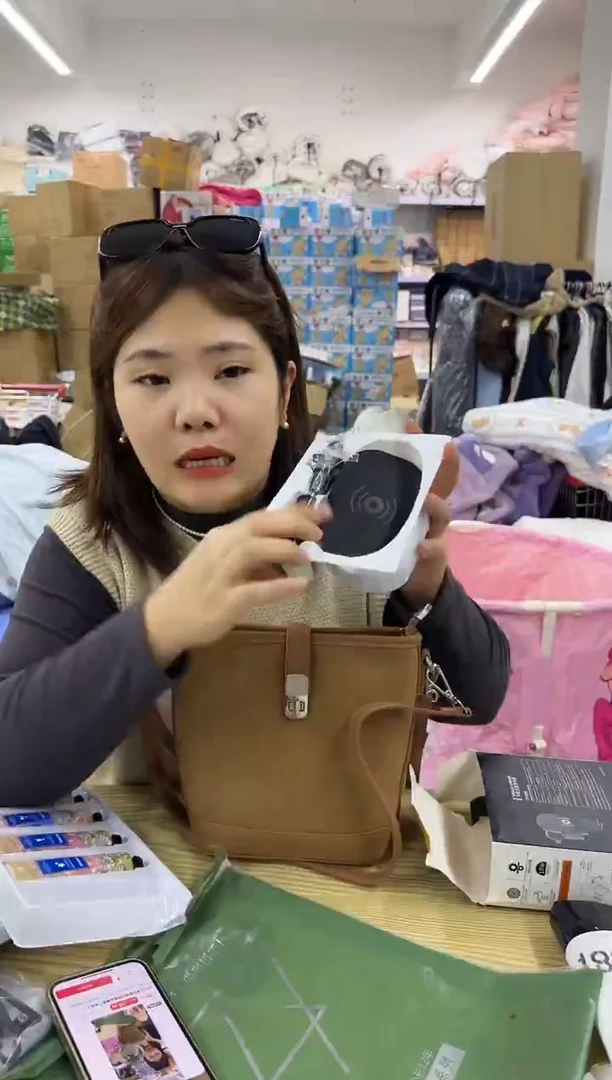 PVC王老四直播闪购商品看图下单车载支架