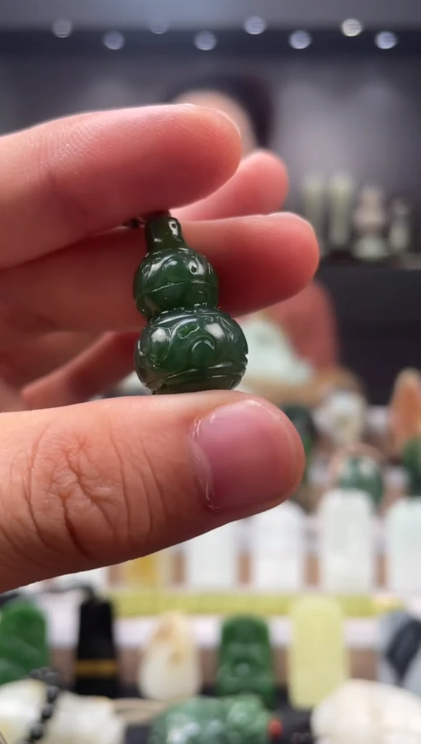 和田玉未镶嵌挂件吊坠（多样性发货）