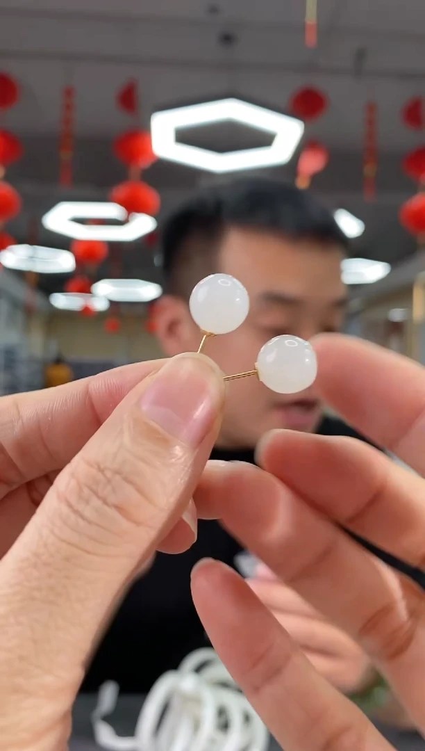 【闪购商品】和田玉耳饰18K金镶嵌yp