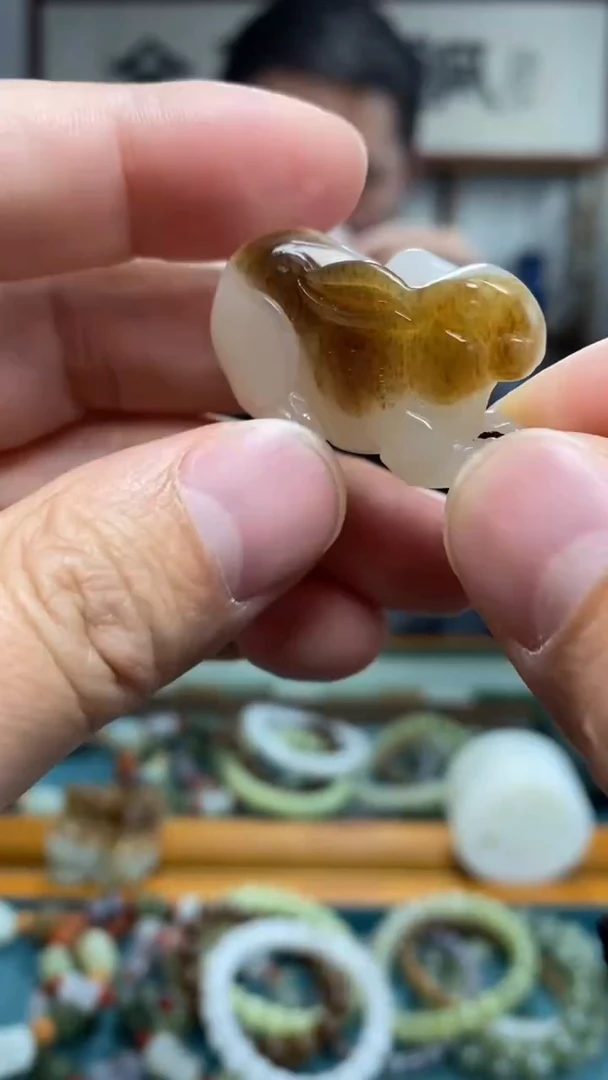 颈饰未镶嵌和田玉70