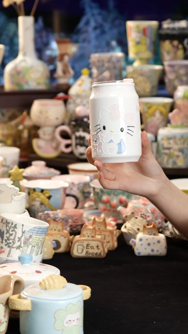 摆件陶景德镇釉下彩手绘设计师款陶瓷