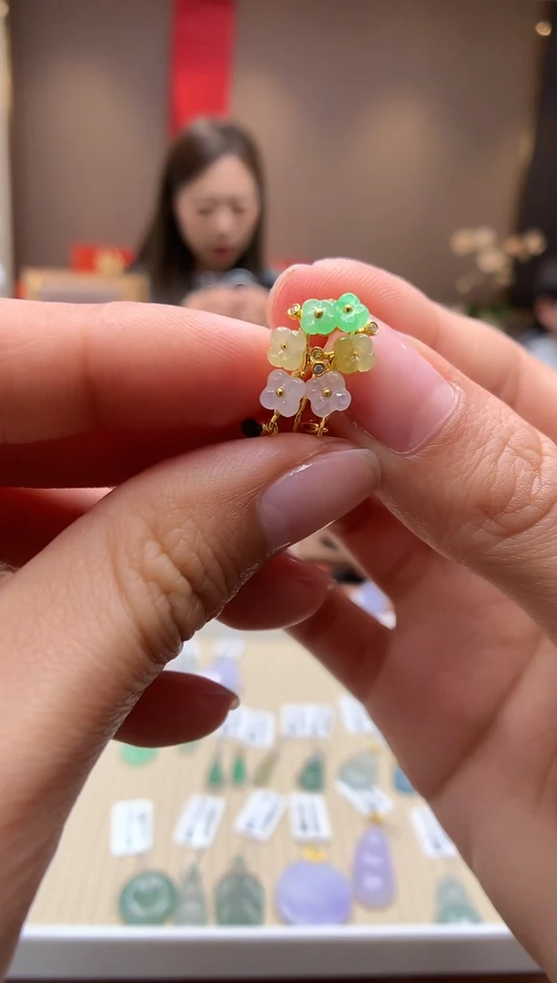 【闪购商品】翡翠耳饰18K金镶嵌耳饰