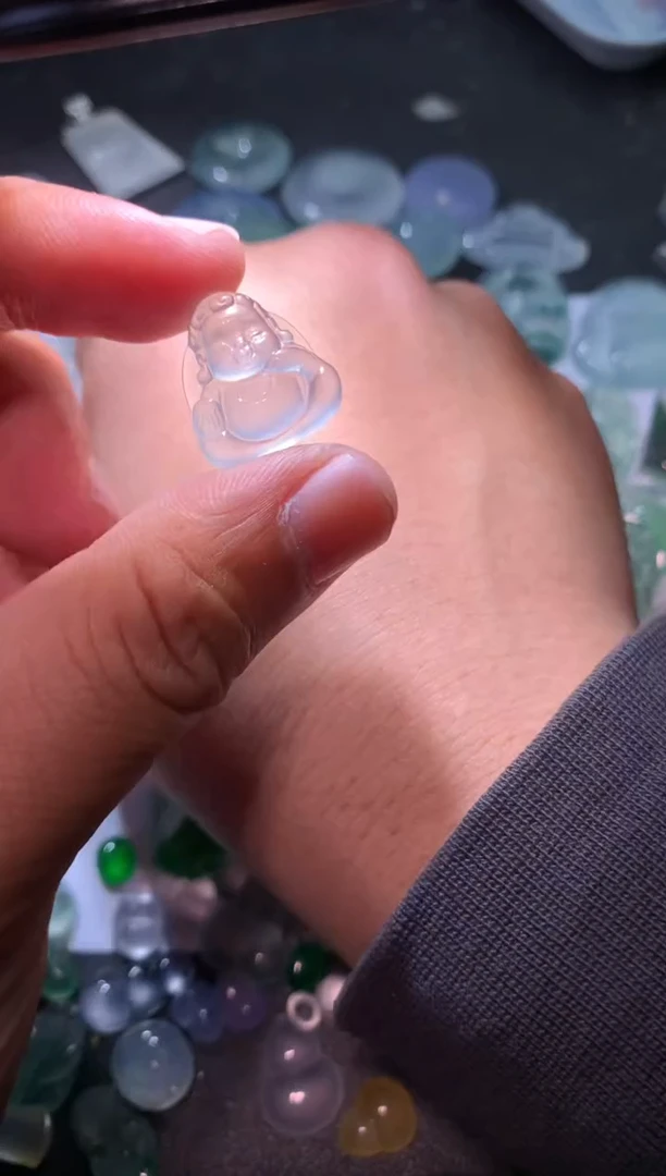 【闪购商品】翡翠颈饰未镶嵌宝宝佛