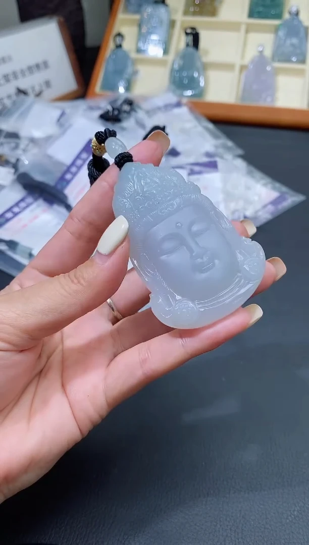 翡翠未镶嵌颈饰缅甸天然翡翠