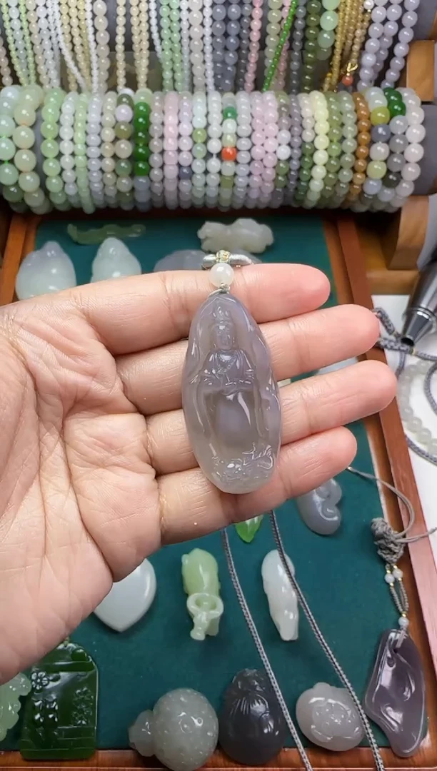 【闪购商品】和田玉无未镶嵌观音吊坠