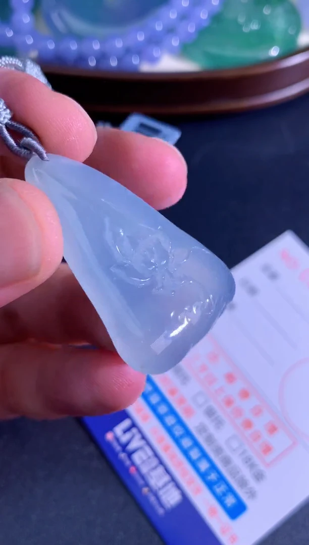 翡翠未镶嵌颈饰天然A货翡翠