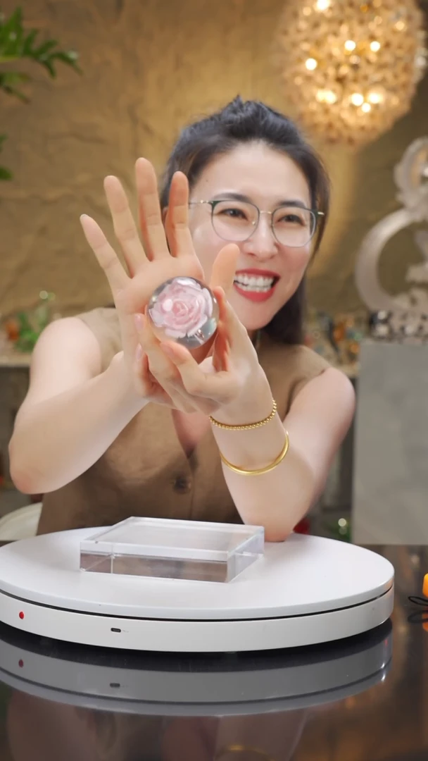 瓷片福利玫瑰花水晶球摆件