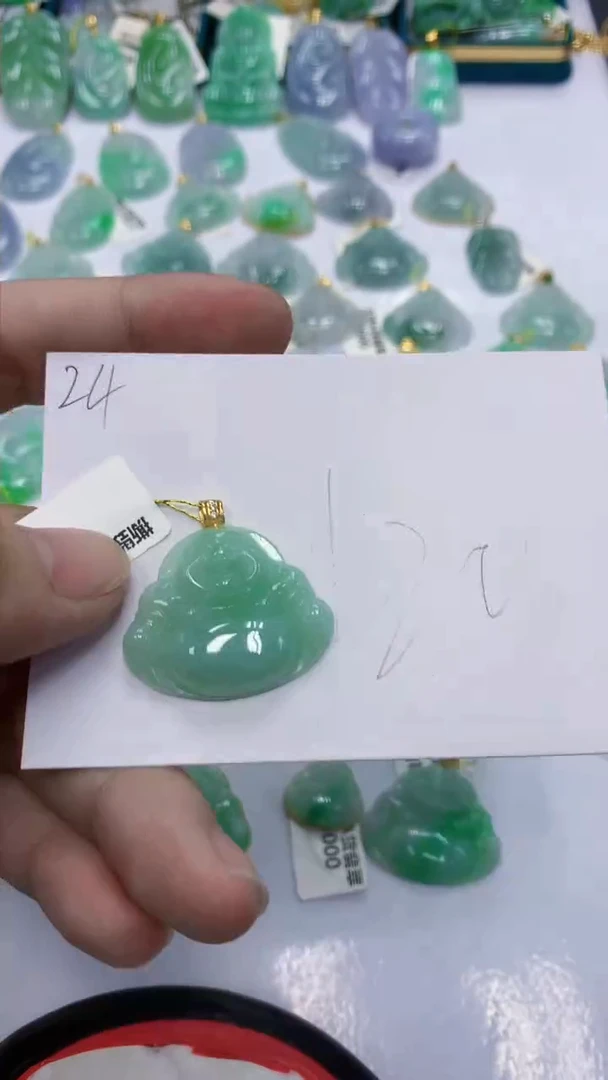 颈饰未镶嵌翡翠天然缅甸翡翠A货