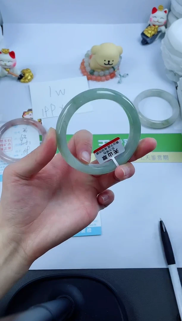 【闪购商品】石英质玉手镯未镶嵌37-56.5