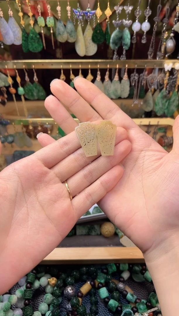 未镶嵌定制翡翠k****萌翡翠