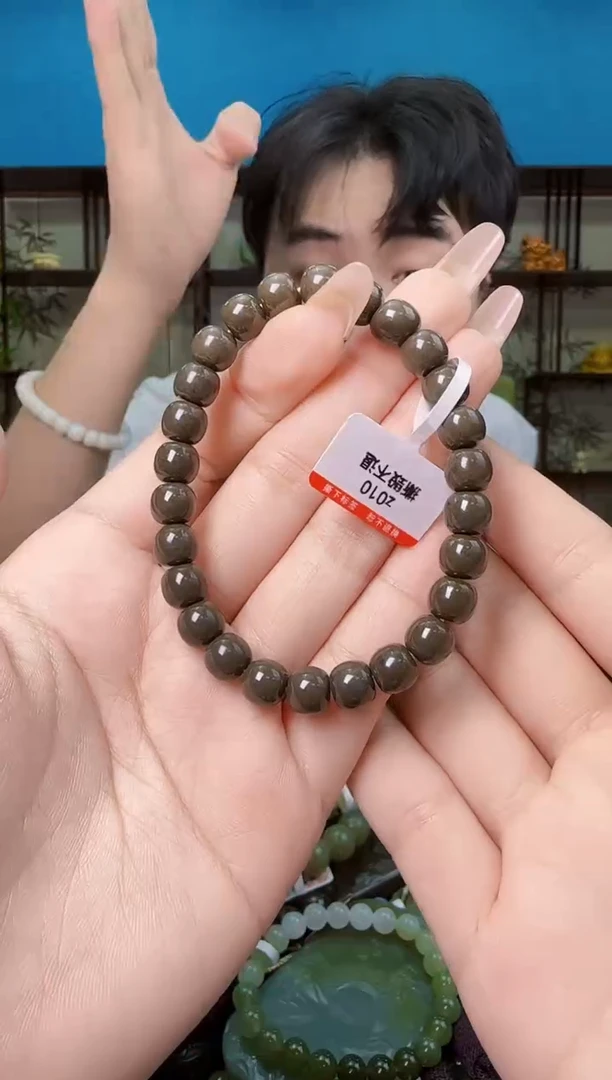 颈饰未镶嵌和田玉多样性发一