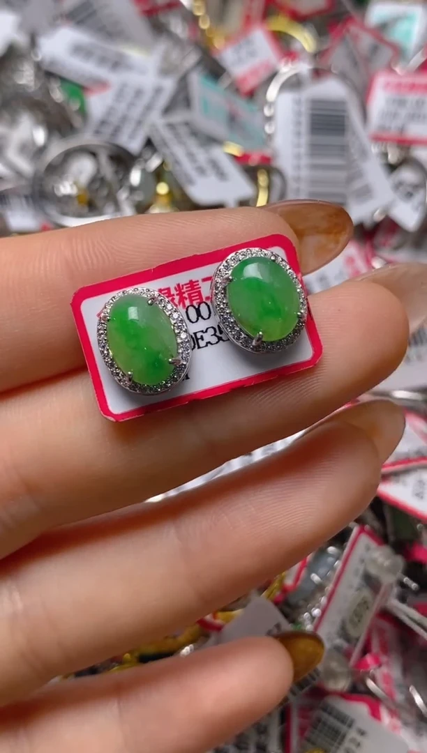 银S925镶嵌戒指翡翠百内无证书