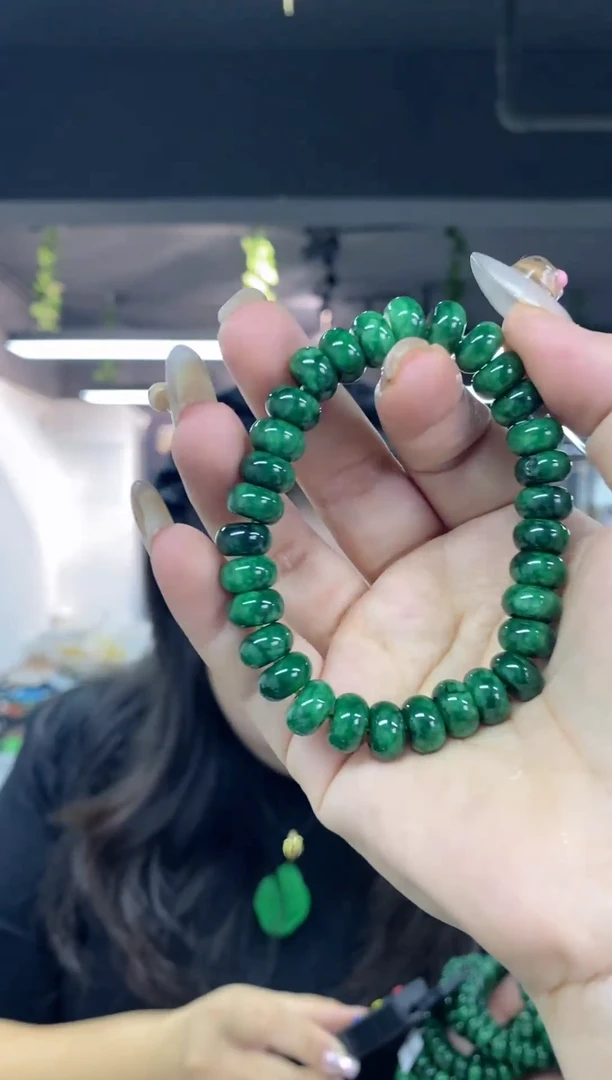 未镶嵌手链翡翠多样性发其一颜色微差