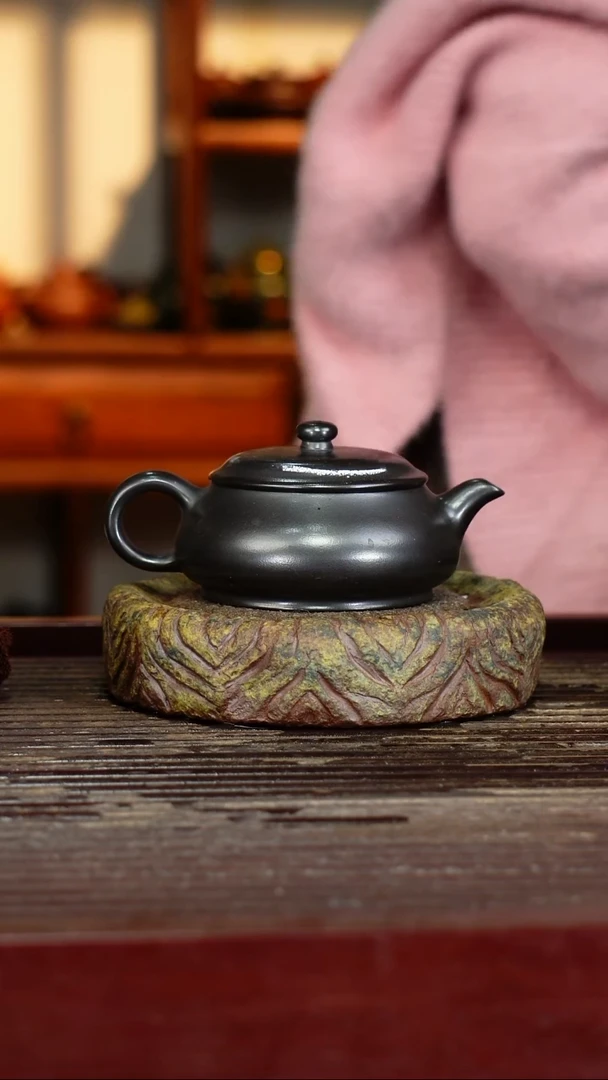 宜兴原矿紫砂壶茶壶宜兴原矿紫砂壶茶壶140C