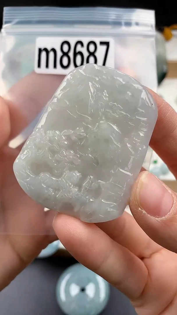 颈饰未镶嵌翡翠天然翡翠吊坠挂件