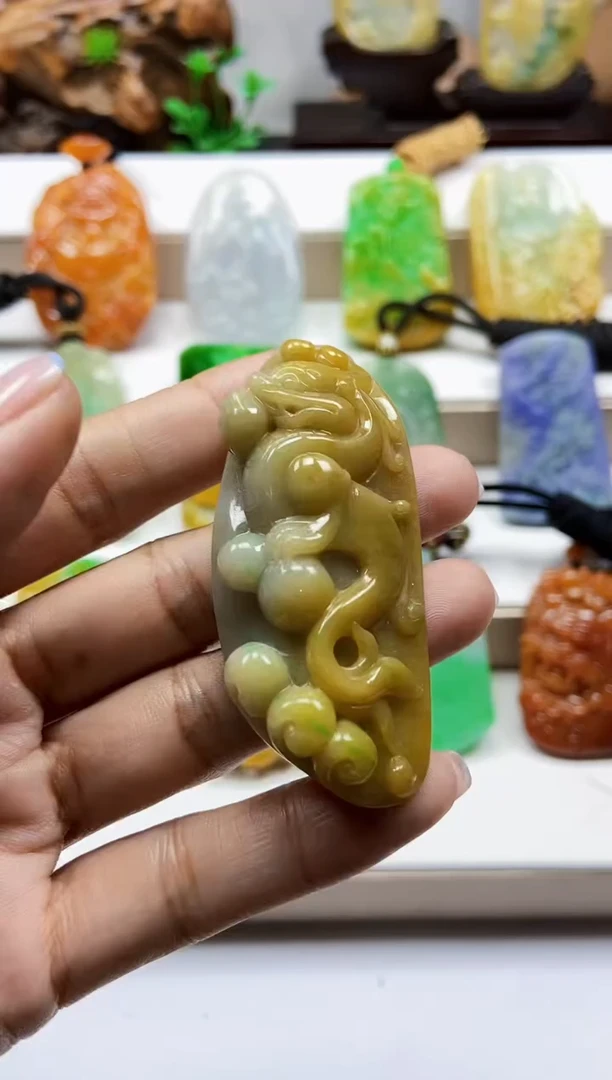 颈饰未镶嵌翡翠翡翠A货1