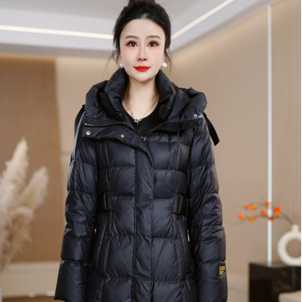 新款时尚修身气质减龄显瘦羽绒服M-2XL