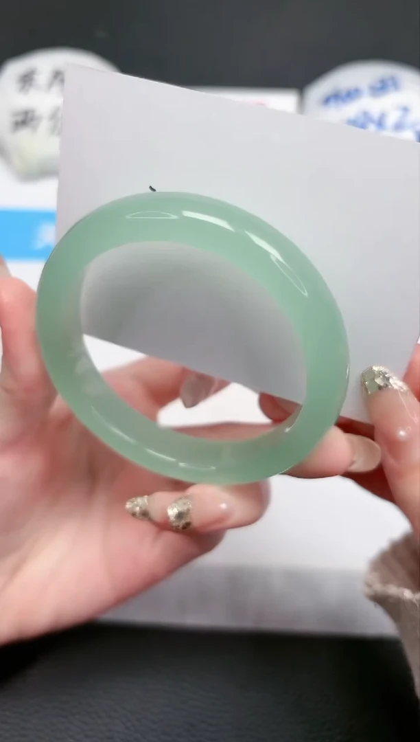 【闪购商品】石英质玉手镯未镶嵌63-58.9