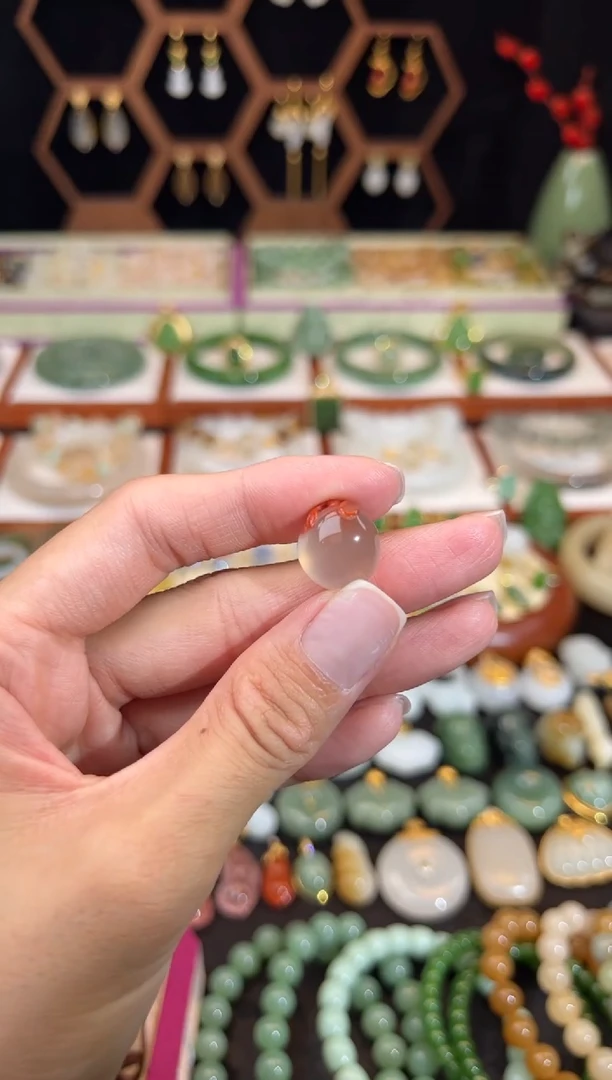 南红玛瑙未镶嵌挂件放漏