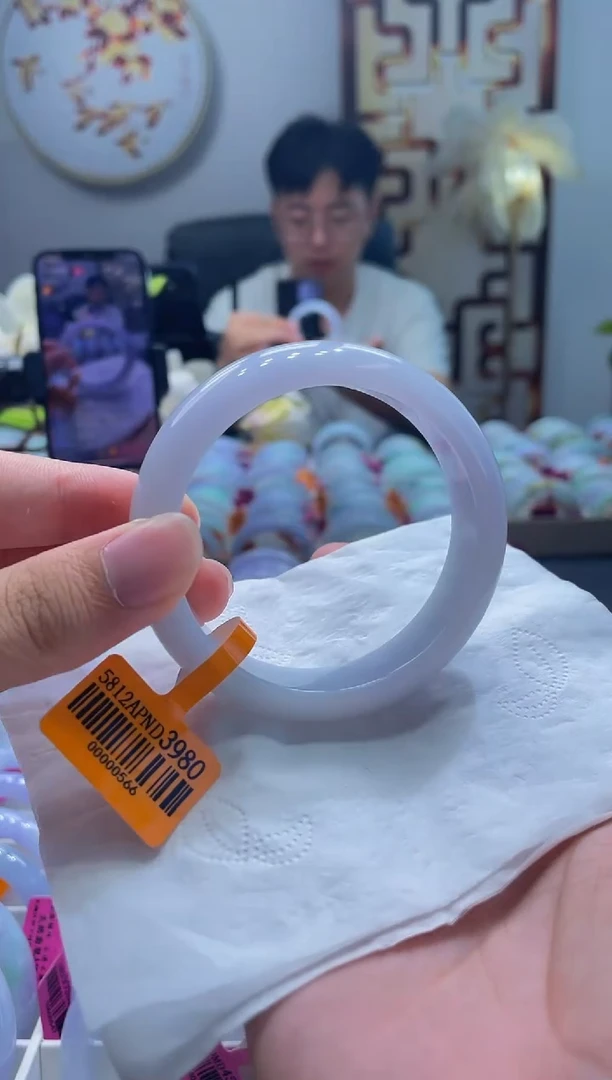 翡翠手镯未镶嵌239-58