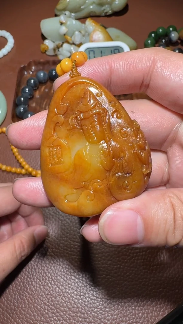 未镶嵌和田玉挂件曹*和田玉