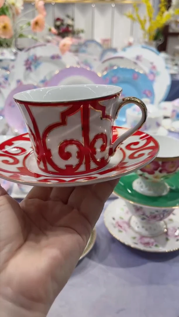 【闪购商品】骨瓷杯碟