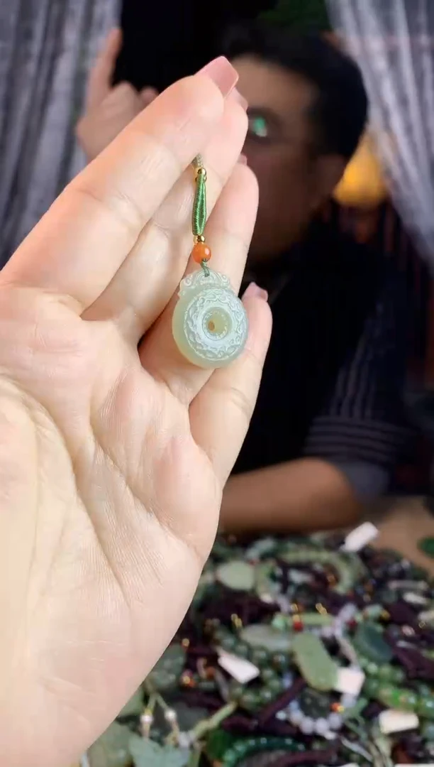 【闪购商品】和田玉挂件未镶嵌多样性发货拍一发一