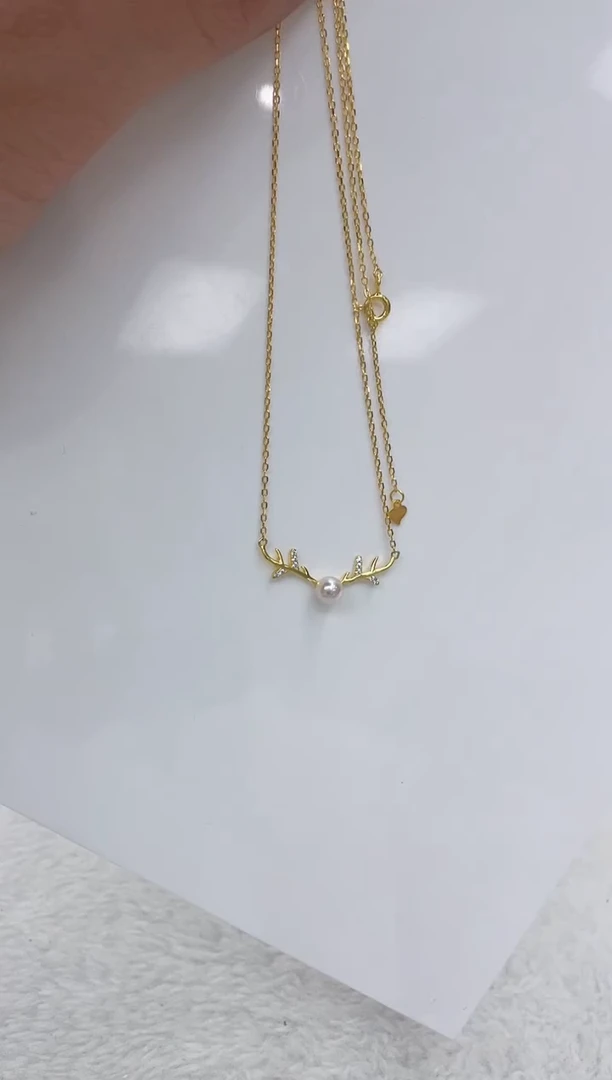 【闪购商品】海水珍珠颈饰银S925镶嵌海水珍珠项链
