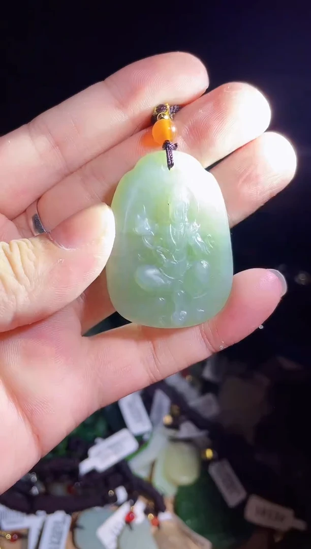 颈饰未镶嵌和田玉1