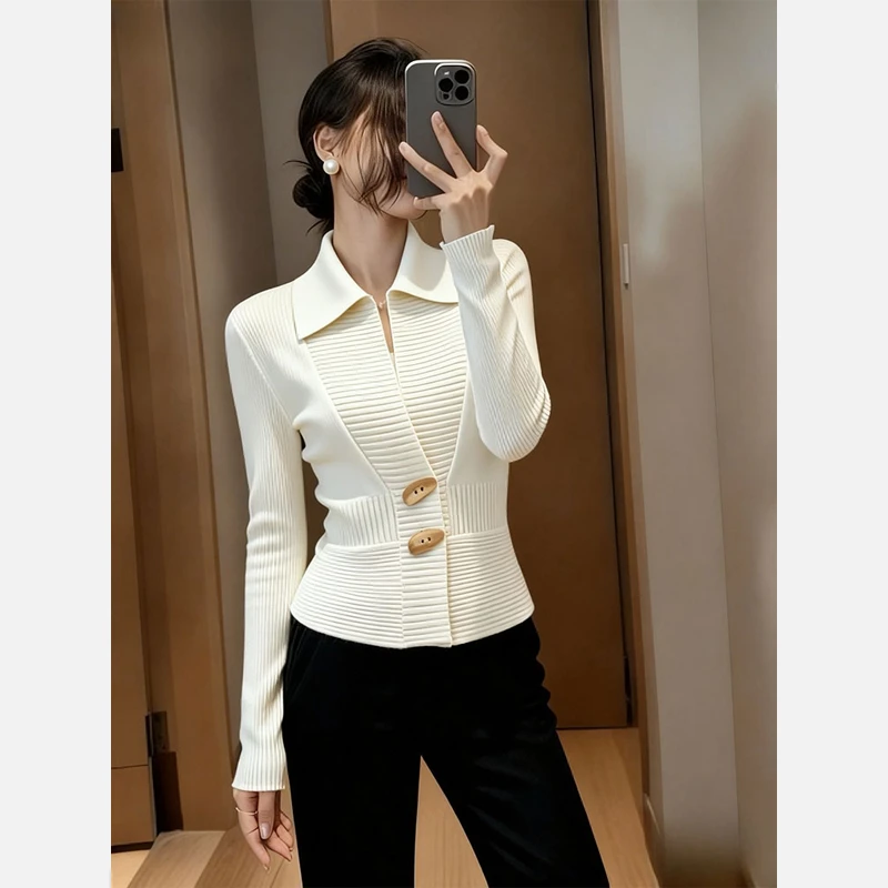 白色毛衣女秋洋气时髦设计感小众巨好看独特漂亮气质掐腰针织上衣