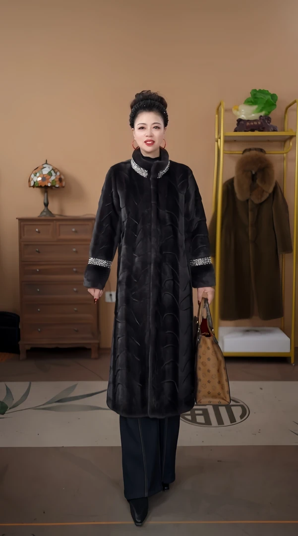 「红人上新」2024海宁高端时尚冬季女士长款设计师款气质外套 1057