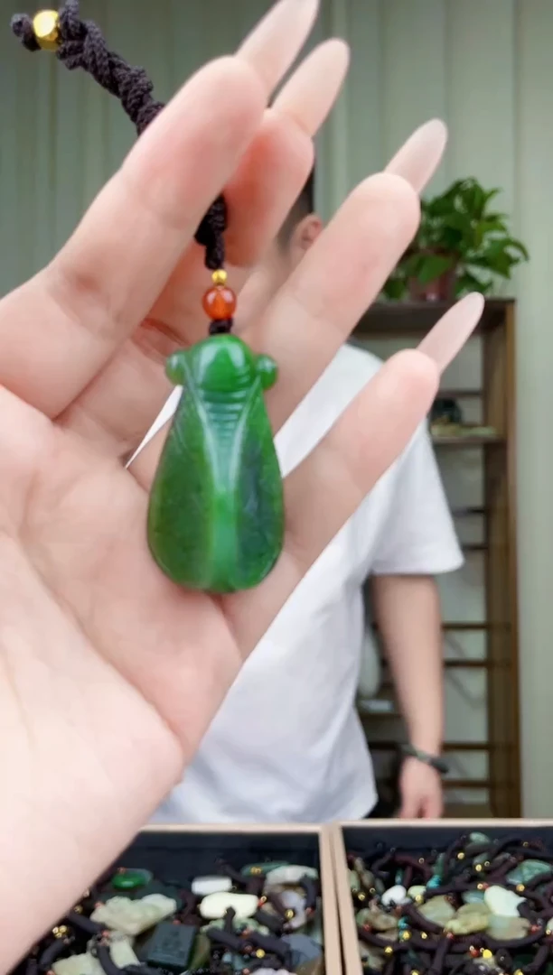 和田玉未镶嵌挂件拍一发一，多样性发货！