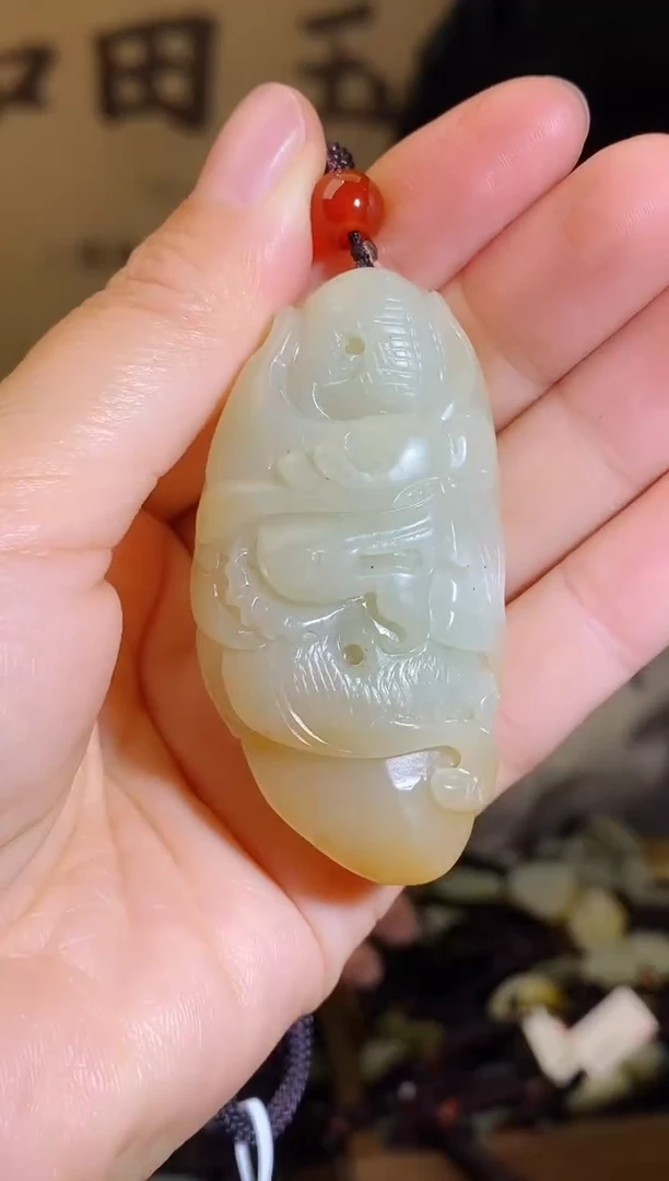 颈饰未镶嵌和田玉1