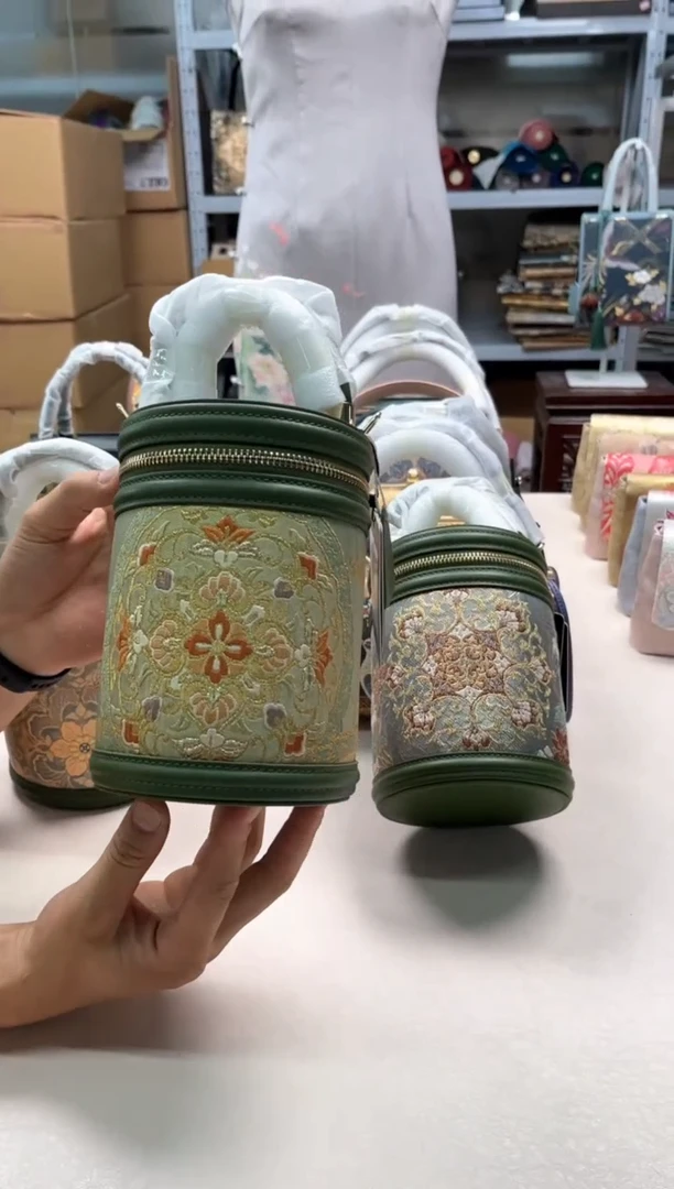 织绣精选默认有色差