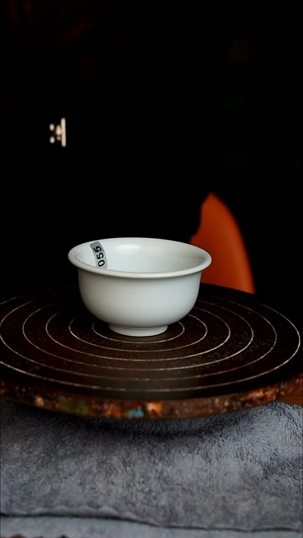 杯055号月白压手杯微微不完美
