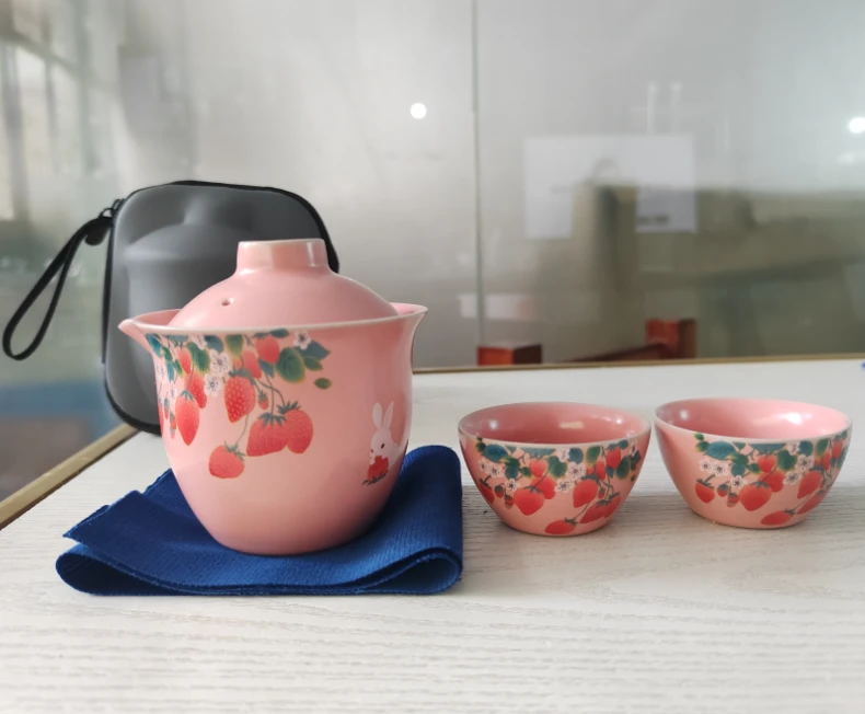 草莓兔【粉】1盖碗+2杯-旅行套q37
