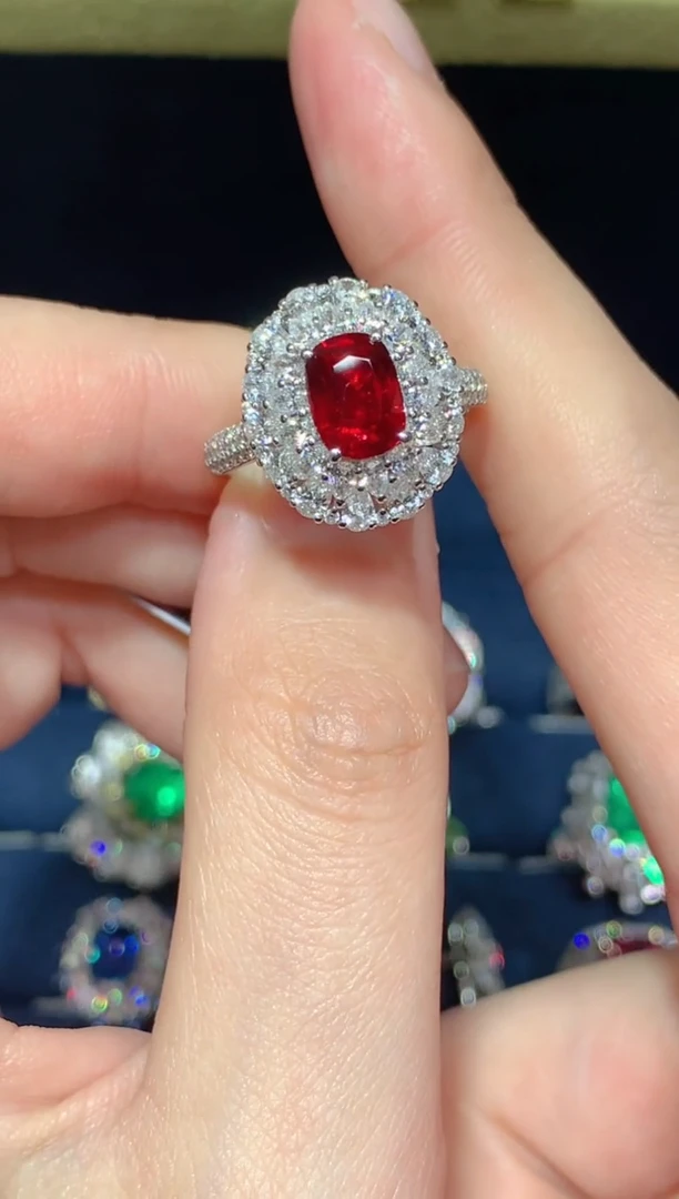【闪购商品】红宝石戒指18K金镶嵌2.01CT  无烧鸽血红  GRS