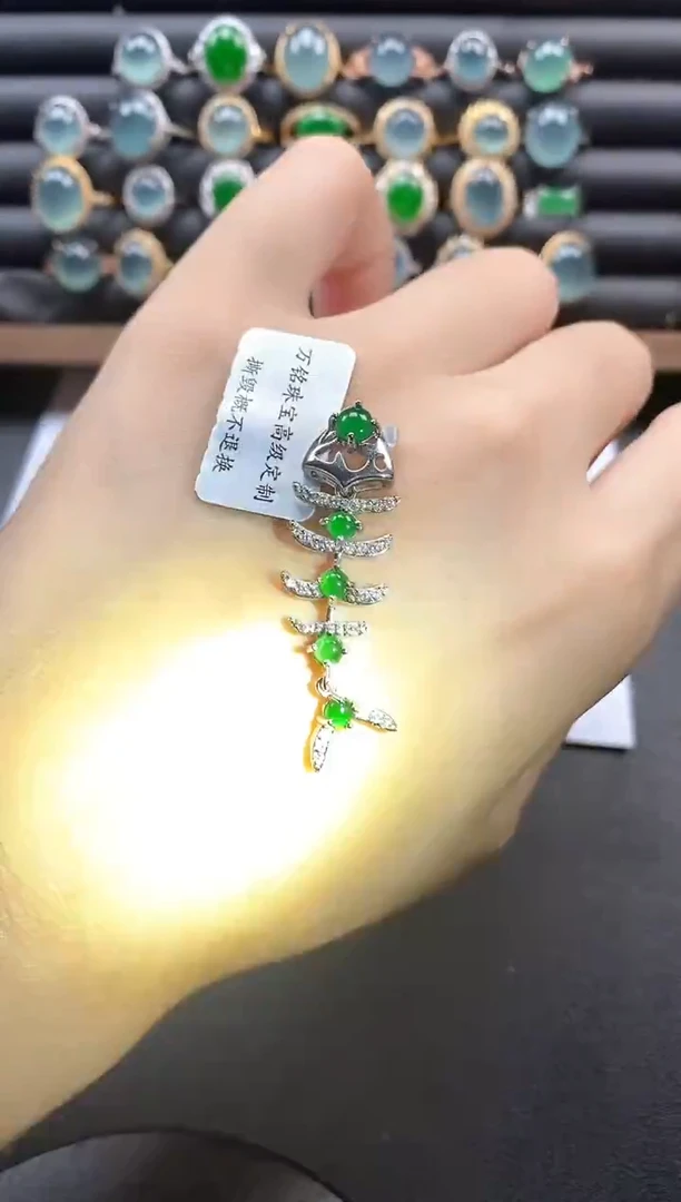 未镶嵌戒指翡翠52111