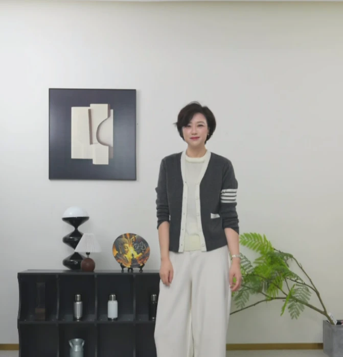 【U.M】史蒂芬V领羊毛针织开衫毛衣经典保暖