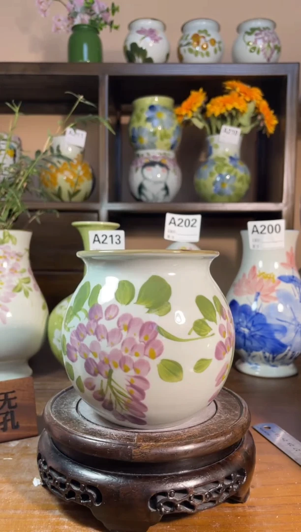 瓶景德镇手绘陶瓷  花瓶--无孔