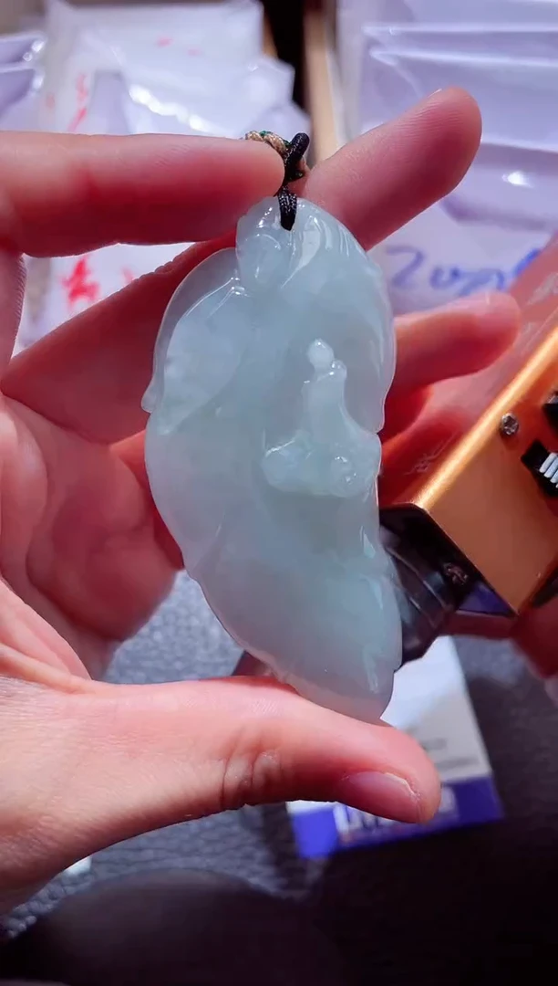 颈饰未镶嵌翡翠00006208