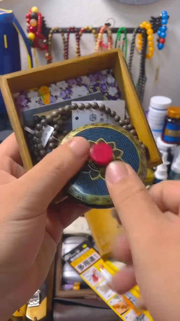 瓷片闪购商品 如图所示